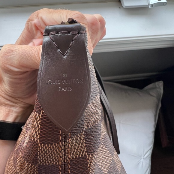 SOLD Authentic Louis Vuitton Iena MM - Picture 6 of 13